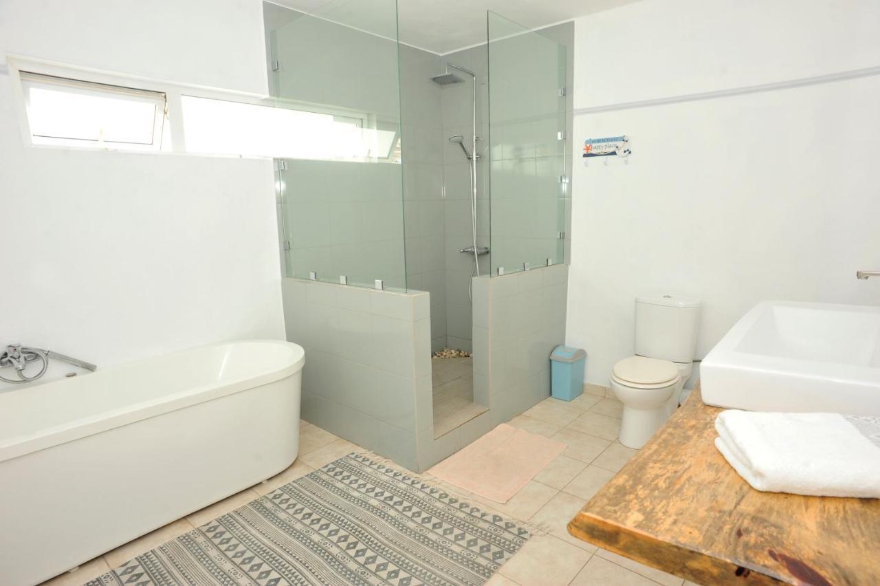 The Beach House - West Coast Mauritius Riviere Noire Ngoại thất bức ảnh